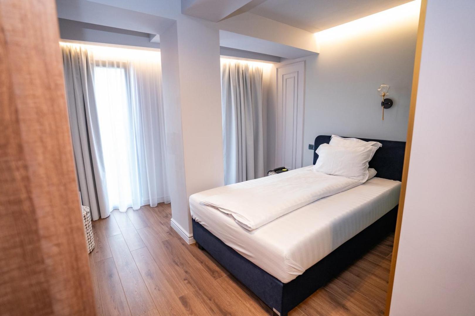 Cosmopolita Boutique Hotel Timişoara Exterior foto